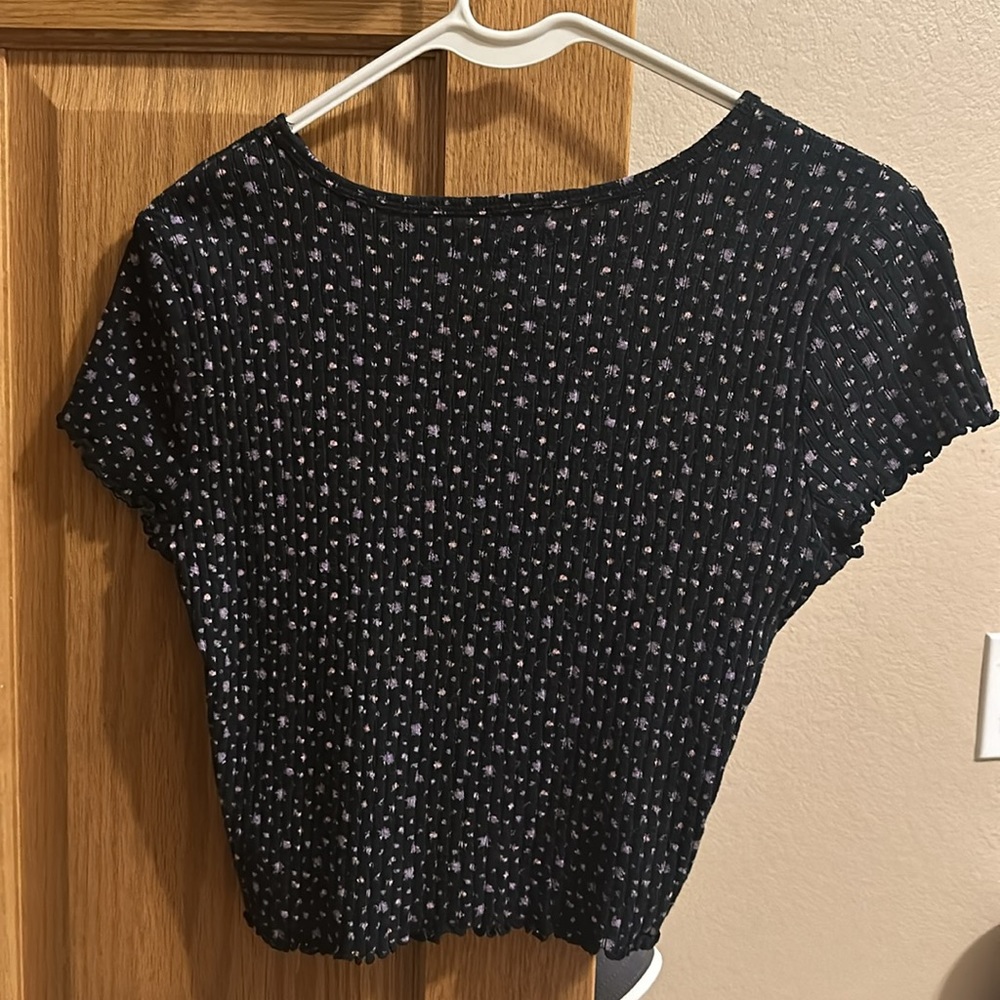 American Eagle baby tee